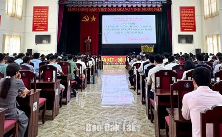Tổ chức 11 lớp tập huấn công tác rà soát hộ nghèo năm 2026