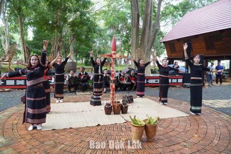 Tập trung tuyên truyền Ngày Văn hóa Việt Nam 24/11