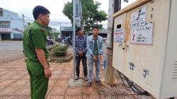 Bắt giữ 2 đối tượng chuyên cắt trộm dây điện khiến 80 hộ dân bị hư hỏng thiết bị