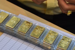 Giá vàng hôm nay 29-1: Vàng SJC, vàng trang sức vẫn cao ngất