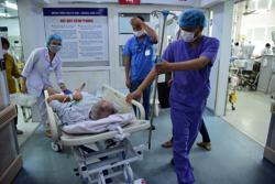Ngộ độc rượu: Cảnh báo không thừa