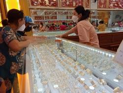 Giá vàng hôm nay 18-10: Vàng thế giới tăng trở lại