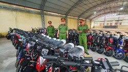 Đắk Lắk: Phát hiện 4 cửa hàng kinh doanh hơn 100 chiếc xe điện không rõ nguồn gốc