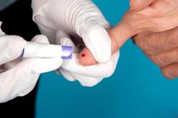 Xét nghiệm nửa giọt máu, phát hiện tất cả các loại ung thư?