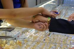 Giá vàng hôm nay 14-11: USD giảm giá, vàng bật tăng