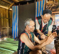 Bảo tồn và phát huy di sản văn hóa phi vật thể quốc gia Lễ mừng thọ của người M’nông