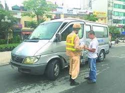 Chặn “xe dù” cuối năm