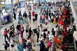 Tăng cường kiểm soát việc bán vé máy bay của các hãng hàng không