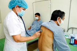 Người bị Covid-19 dễ mắc bệnh lao