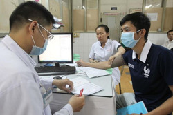 Quy định về thời gian tham gia BHYT 5 năm liên tục người lao động cần biết