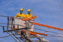 Bảo đảm cấp điện tốt nhất cho Lễ hội Cà phê Buôn Ma Thuột lần thứ 8 năm 2023.