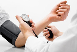 Sự thật về điều nhiều người cao huyết áp sợ gây đột quỵ, đau tim