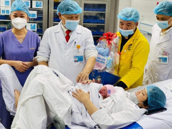 TẬN DỤNG DÂN SỐ VÀNG ĐỂ PHÁT TRIỂN : Khuyến sinh để giữ dân số vàng