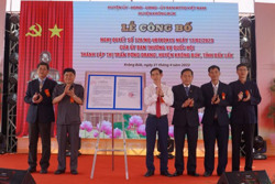 Công bố Nghị quyết thành lập thị trấn Pơng Drang