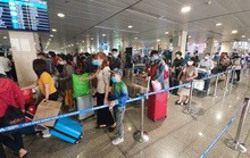 Cục Hàng không lên tiếng về "gánh thêm phí" và "Ám ảnh chờ đợi" tại Tân Sơn Nhất