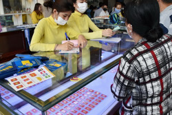 Giá vàng hôm nay 26-4: Diễn biến ngược của giá vàng trong nước
