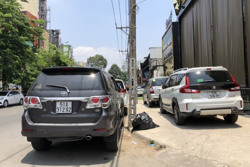 Đỗ ôtô trước nhà người khác: Không phải là chuyện nhỏ!