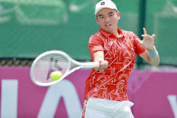 Lý Hoàng Nam vào bán kết đơn nam quần vợt SEA Games 32