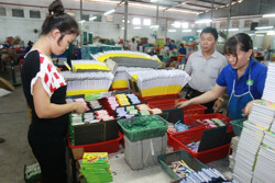 Băn khoăn tuổi nghỉ hưu: Tuổi nghề người lao động ngắn lắm