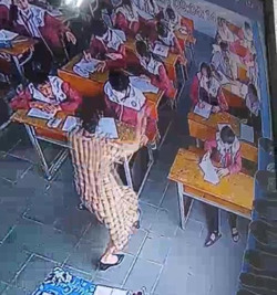 Tát học sinh trong giờ kiểm tra nhưng cô giáo không thừa nhận?