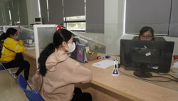 Mỗi ngày, hơn 250 lượt lao động thực hiện thủ tục giải quyết bảo hiểm thất nghiệp