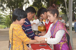 Nét đẹp văn hóa Lào trong Tết Bunpimay