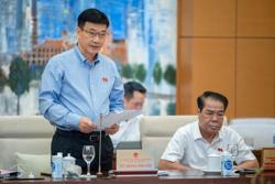 Quản lý thị trường xử phạt cây xăng đóng cửa "chỉ là giải pháp tình thế"