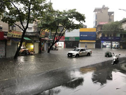 Ngày 10/6, Bắc Bộ ngày nắng nóng, Nam Bộ có nơi mưa to