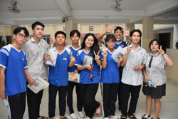KẾT THÚC KỲ THI TỐT NGHIỆP TRUNG HỌC PHỔ THÔNG: Đổi mới giáo dục phổ thông rất cấp bách!
