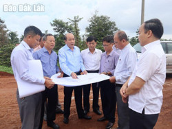 Chủ tịch UBND tỉnh Phạm Ngọc Nghị kiểm tra vị trí dự kiến khởi công Dự án cao tốc Khánh Hòa – Buôn Ma Thuột