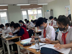 Mắc bệnh dạ dày do áp lực thi cử