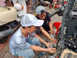 Đề xuất xe mô tô, xe gắn máy phải kiểm tra khí thải định kỳ