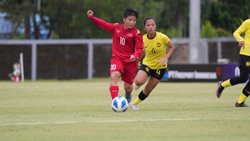 U19 nữ Việt Nam vào bán kết, Minh Chuyên nhắm danh hiệu vua phá lưới
