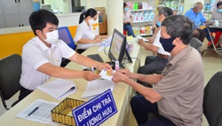 BHXH chi trả lương hưu, trợ cấp bảo hiểm xã hội từ hôm nay (14/8)