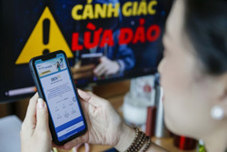 LỪA ĐẢO BỦA VÂY, LÀM SAO THOÁT: Tiền chảy qua ngân hàng, chặn được không?