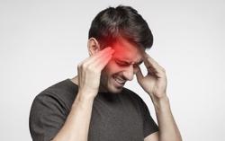 Khắc phục tình trạng đau đầu khi thay đổi thời tiết ra sao?