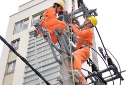 Bộ Công Thương nói gì về giá điện có thể tính thêm khoản lỗ của EVN?