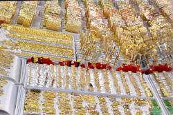 Giá vàng SJC, vàng nhẫn 24K "quay xe" rớt mạnh