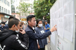 Dồn sức ôn thi tốt nghiệp THPT hay đánh giá năng lực?