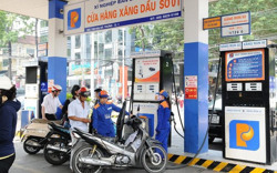 Đảm bảo xăng dầu cho sản xuất, kinh doanh và tiêu dùng
