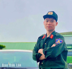 Cậu học trò người Nùng nỗ lực thực hiện ước mơ là chiến sĩ Công an