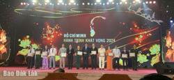 Đắk Lắk có 2 điển hình học tập và làm theo tư tưởng, đạo đức, phong cách Hồ Chí Minh khu vực miền Trung - Tây Nguyên được tôn vinh