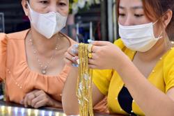 Giá vàng hôm nay, 2-10: Tăng mạnh trở lại