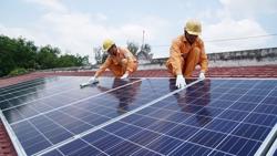 Điện mặt trời mái nhà dư thừa được bán tối đa 20% công suất