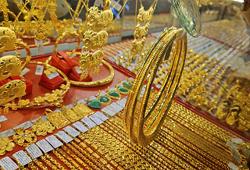 Giá vàng hôm nay 11-11: Vừa mở cửa đã lao dốc