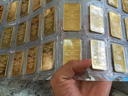 Nhu cầu vàng sụt giảm