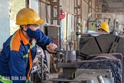 Phát triển công nghiệp chế biến, chế tạo: Còn nhiều thách thức