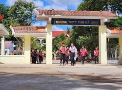 Nhà trường bị "tố" dạy thêm trong giờ… chính khóa!