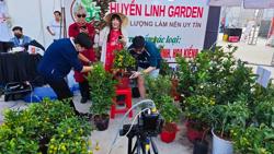 Đua livestream bán hàng Tết