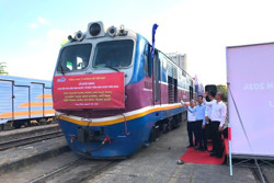 Doanh nghiệp tăng tốc xuất khẩu